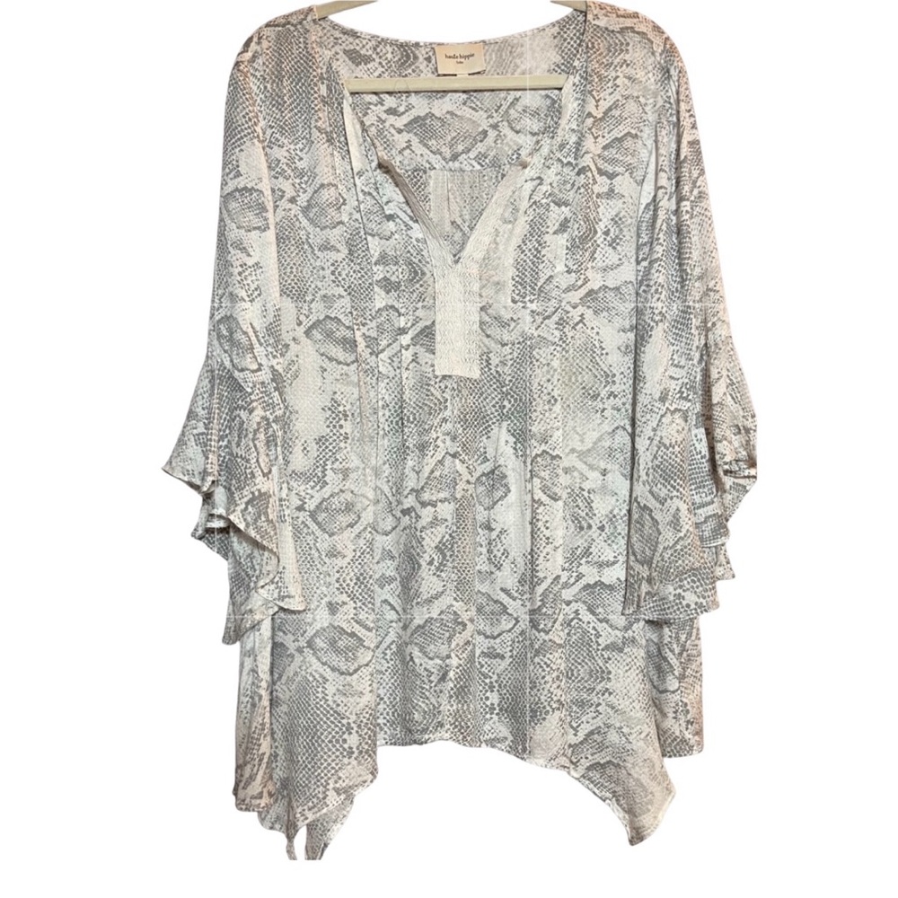 NWOT Haute Hippie Boho Printed Handkerchief Top/Blouse In Gray Python. Size 2X
